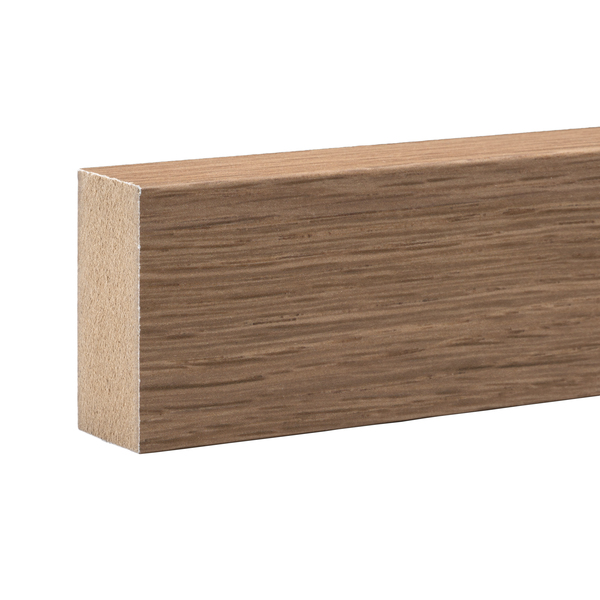 MDF 22X45X2400 SPILE LAK EIK STRUKT